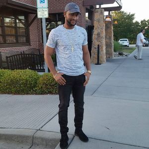 Meet your Posher, Lloyd